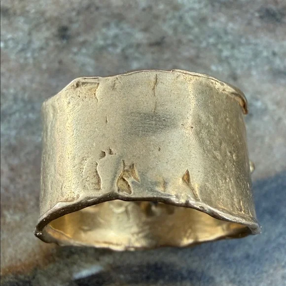 Emilie Shapiro sapphire “Rapids Ring”. New with tags.